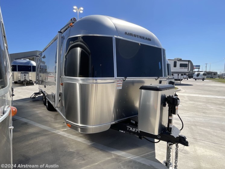 New 2024 Airstream Globetrotter 25FB available in Buda, Texas