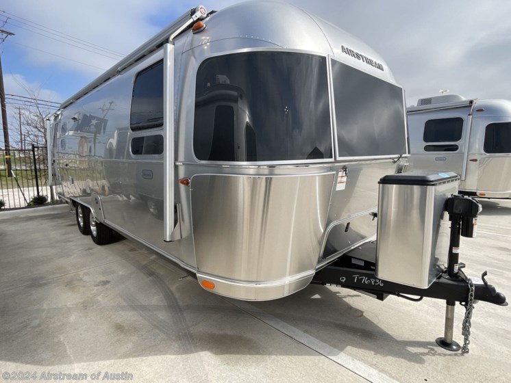 New 2024 Airstream Globetrotter 27FB available in Buda, Texas