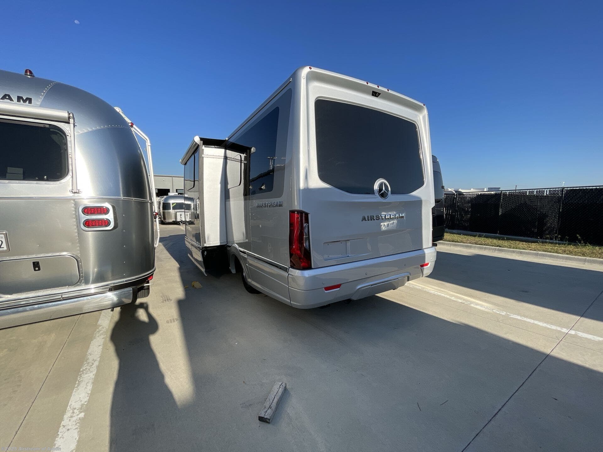 New 2026 Airstream Atlas Murphy Suite available in Buda, Texas