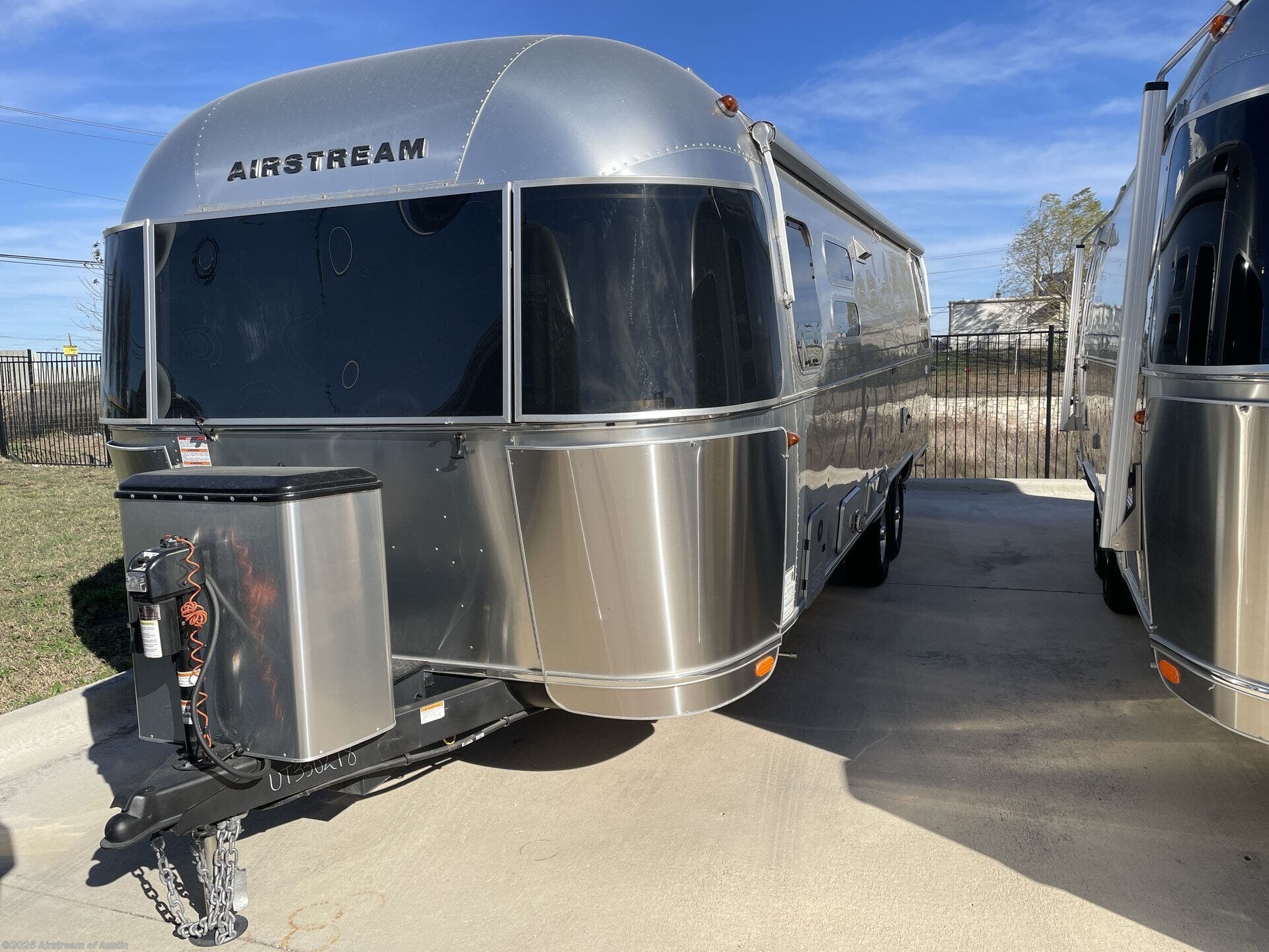 2025 Flying Cloud 28RB by Airstream from Airstream of Austin in Buda, Texas