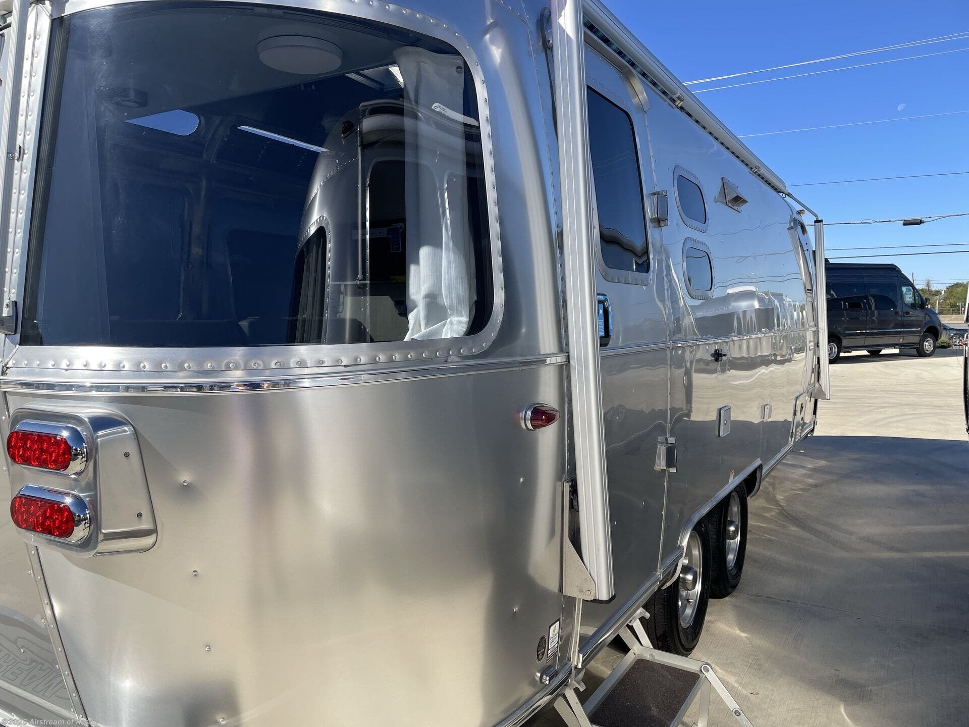 2025 Flying Cloud 25FB by Airstream from Airstream of Austin in Buda, Texas