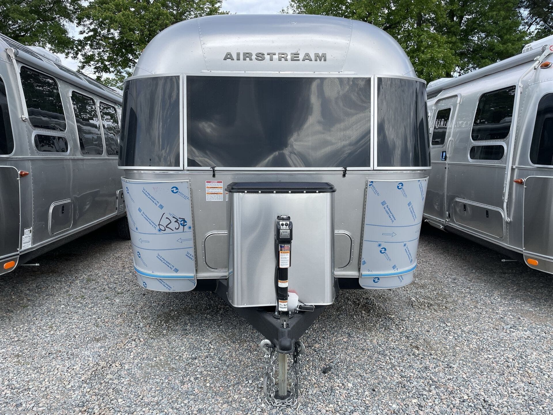 New 2025 Airstream Flying Cloud 30FBBT available in Buda, Texas