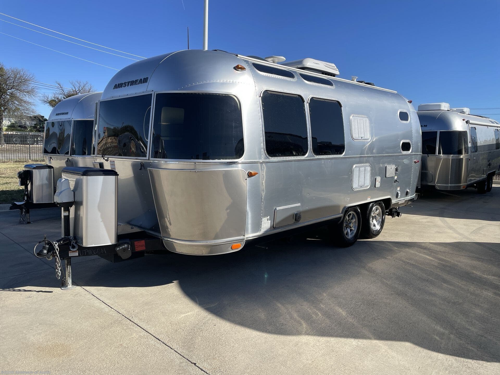 Used 2019 Airstream Flying Cloud 23CB Bunk available in Buda, Texas
