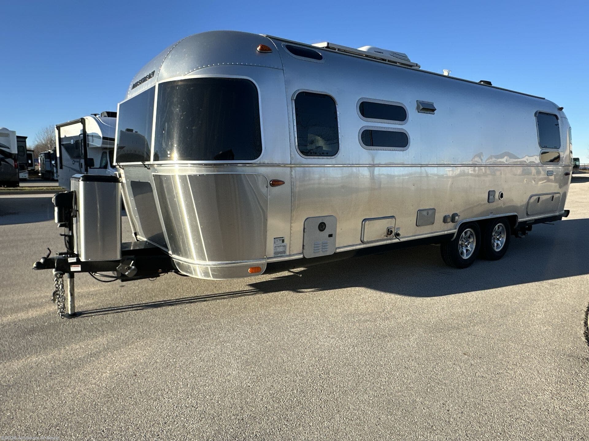 Used 2021 Airstream Flying Cloud 28RB available in Buda, Texas
