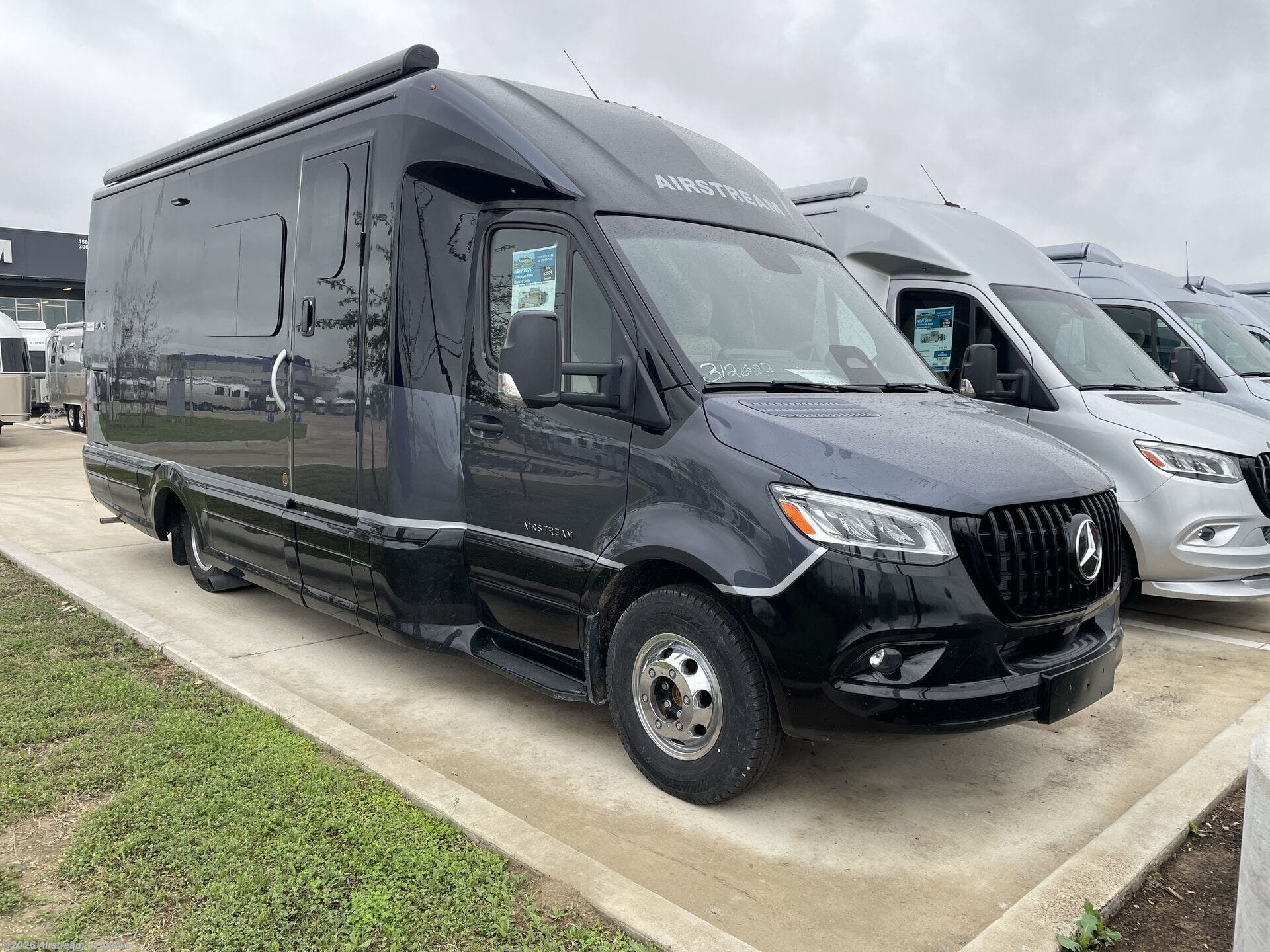 New 2026 Airstream Atlas 25MS Murphy Suite available in Buda, Texas