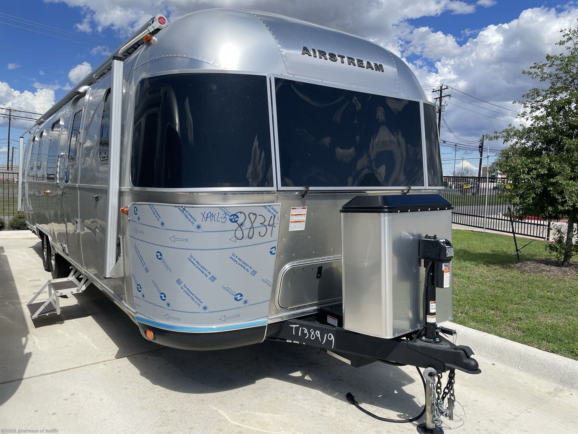New 2026 Airstream Classic 33FB available in Buda, Texas