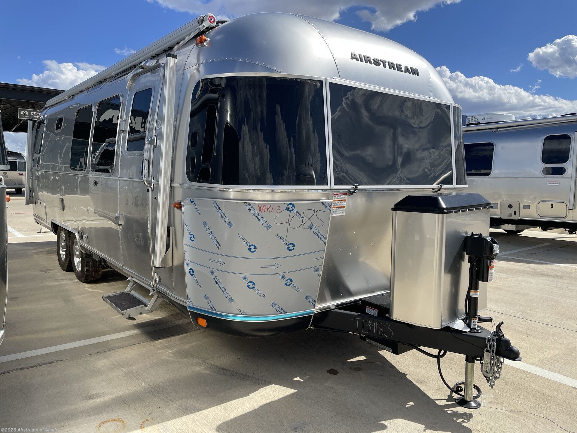 New 2026 Airstream Classic 28RB Twin available in Buda, Texas