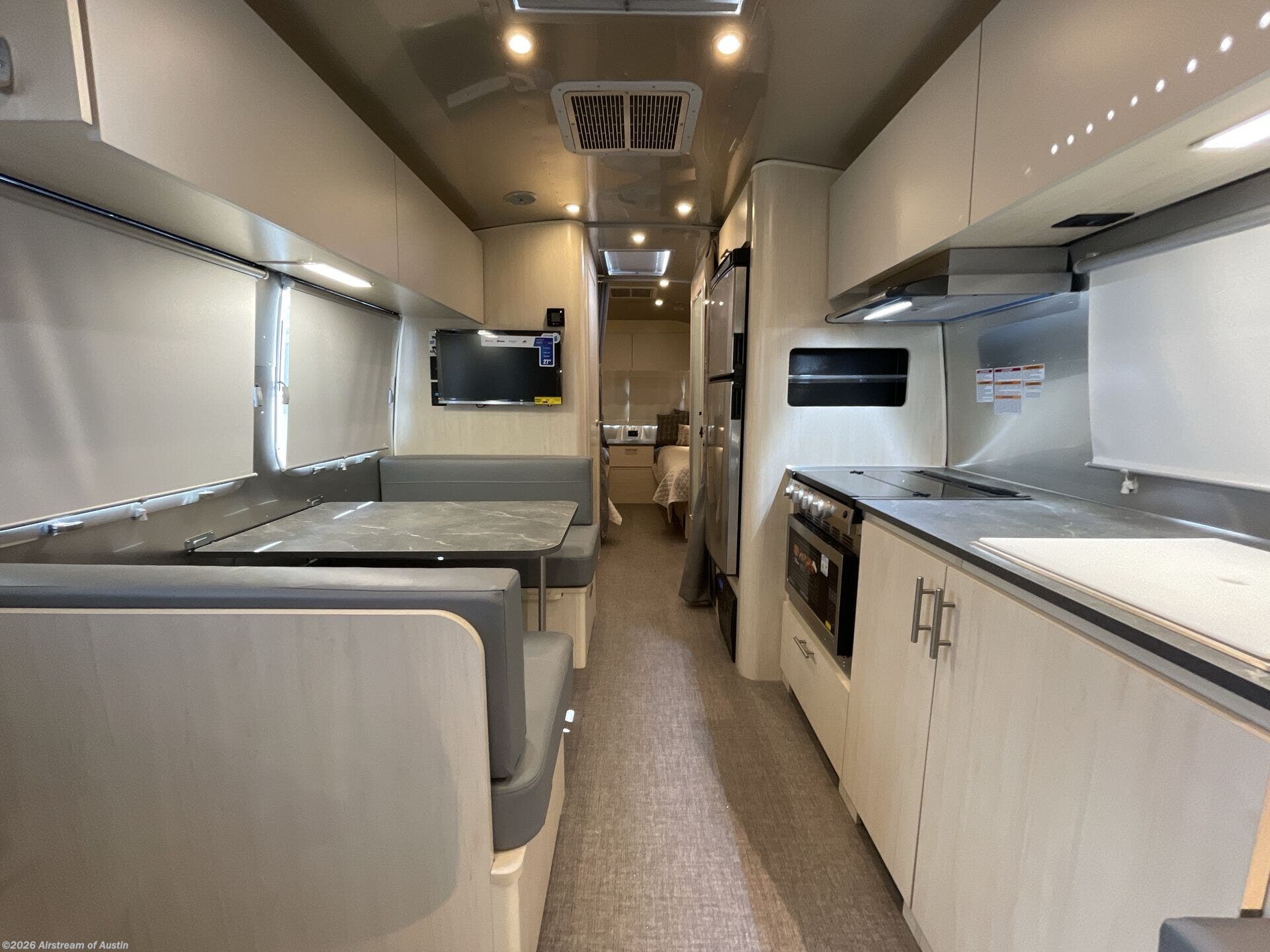 2026 Flying Cloud 28RB Twin by Airstream from Airstream of Austin in Buda, Texas