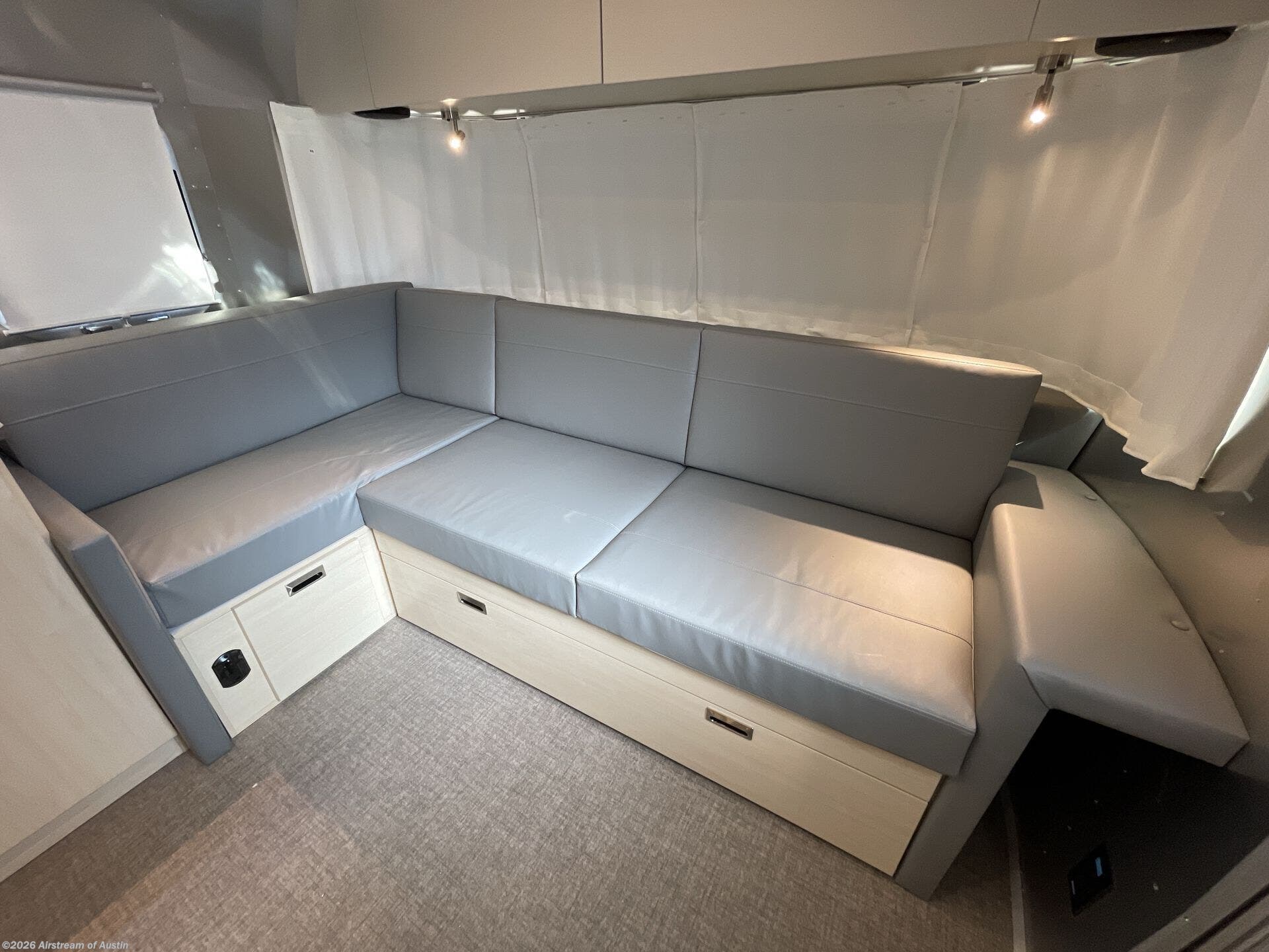 New 2026 Airstream Flying Cloud 28RB Twin available in Buda, Texas