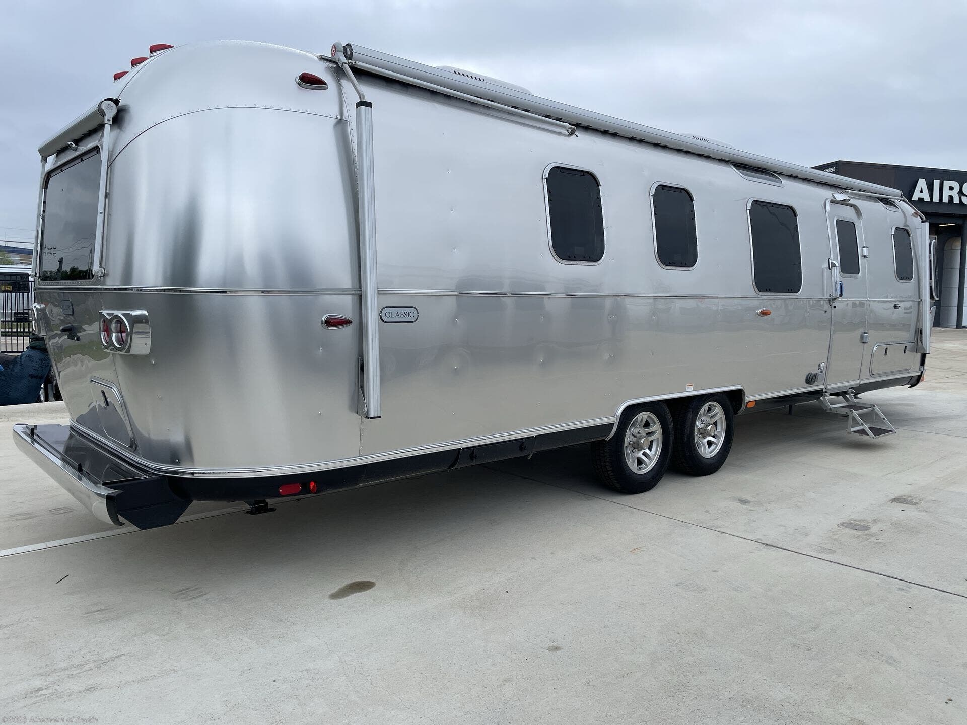 2026 Classic 33FB Twin by Airstream from Airstream of Austin in Buda, Texas