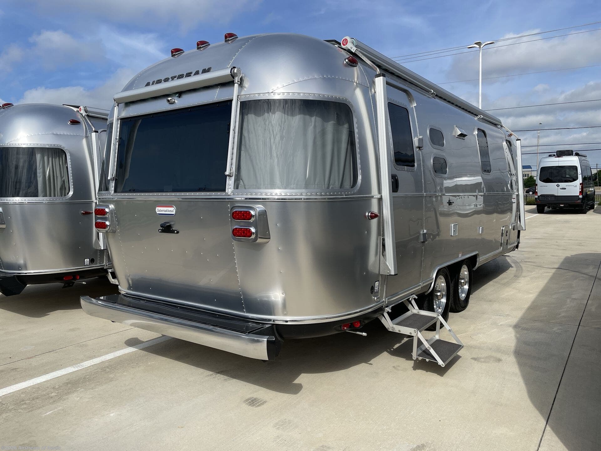 New 2026 Airstream International 25FB available in Buda, Texas
