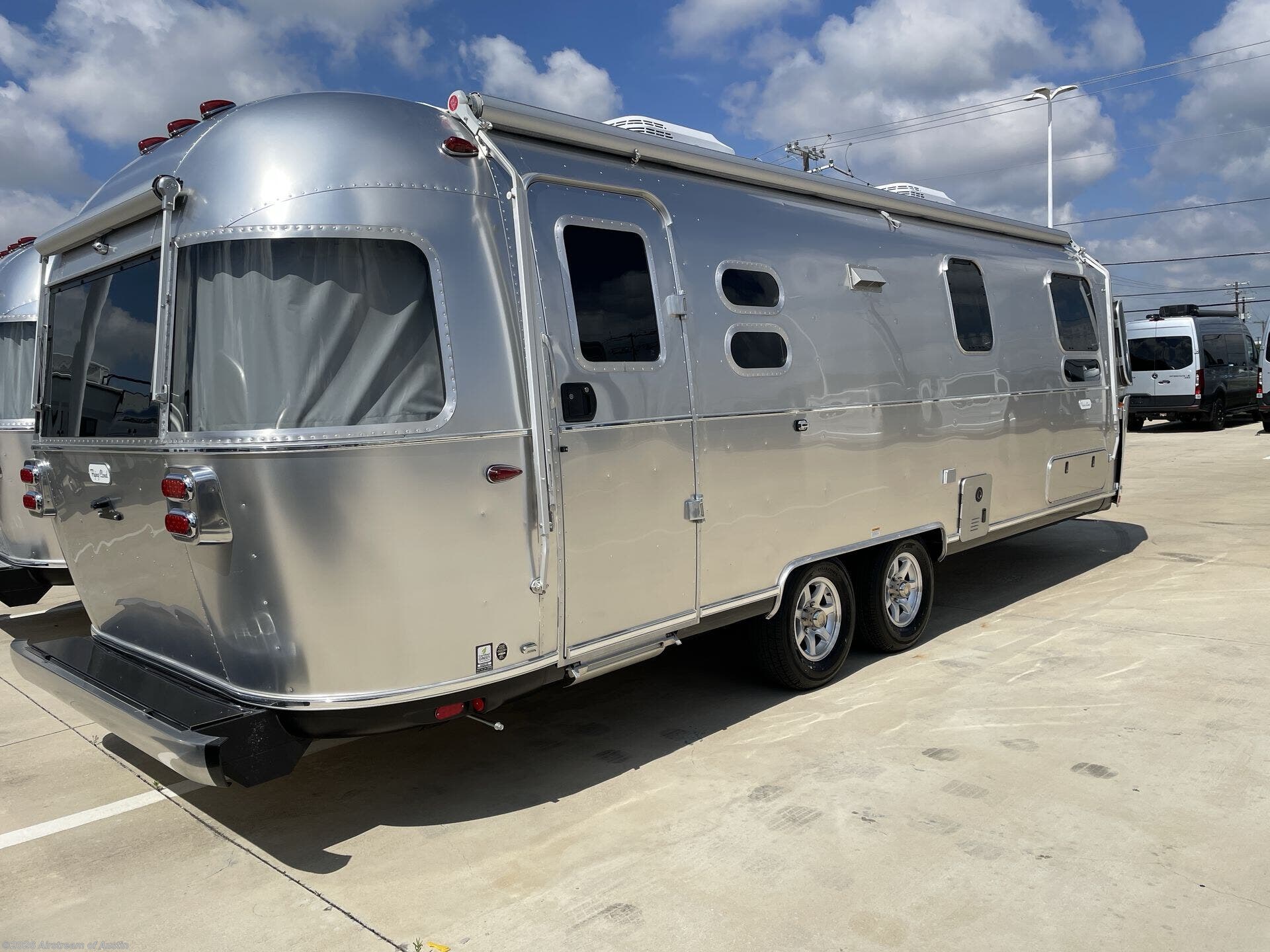 2026 Flying Cloud 27FB Twin by Airstream from Airstream of Austin in Buda, Texas