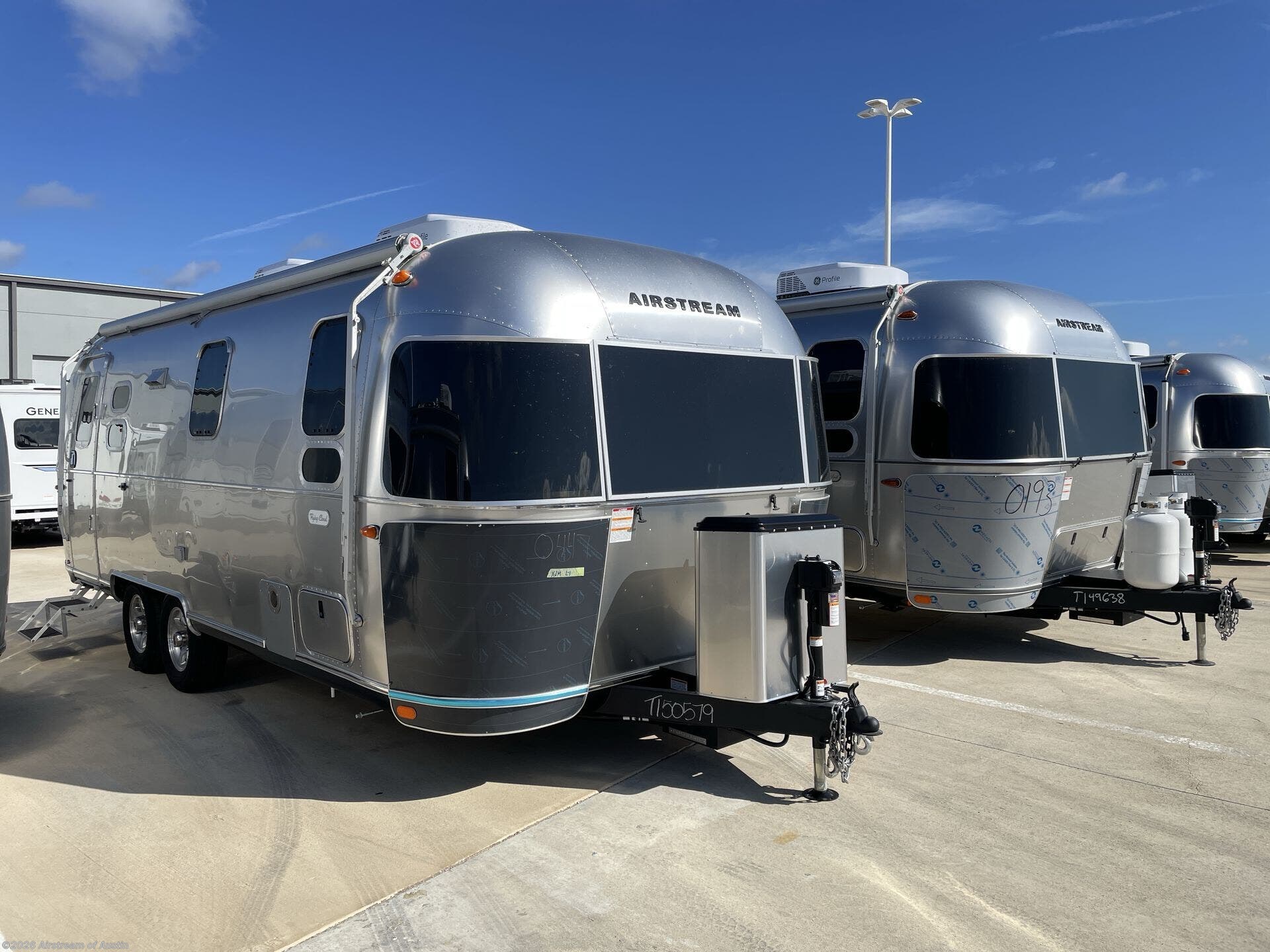 2027 Flying Cloud 27FB by Airstream from Airstream of Austin in Buda, Texas