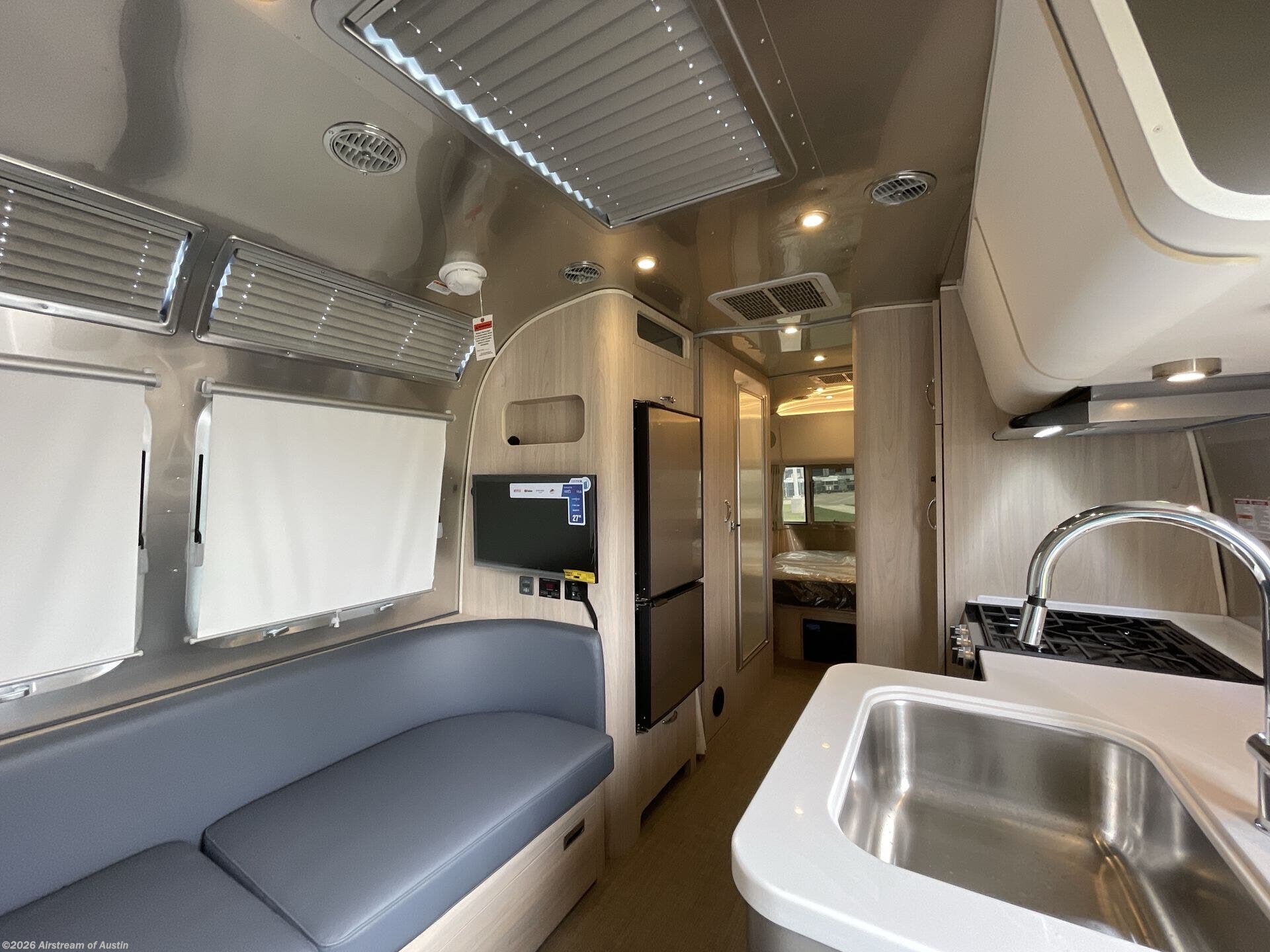New 2027 Airstream Globetrotter 25FB available in Buda, Texas