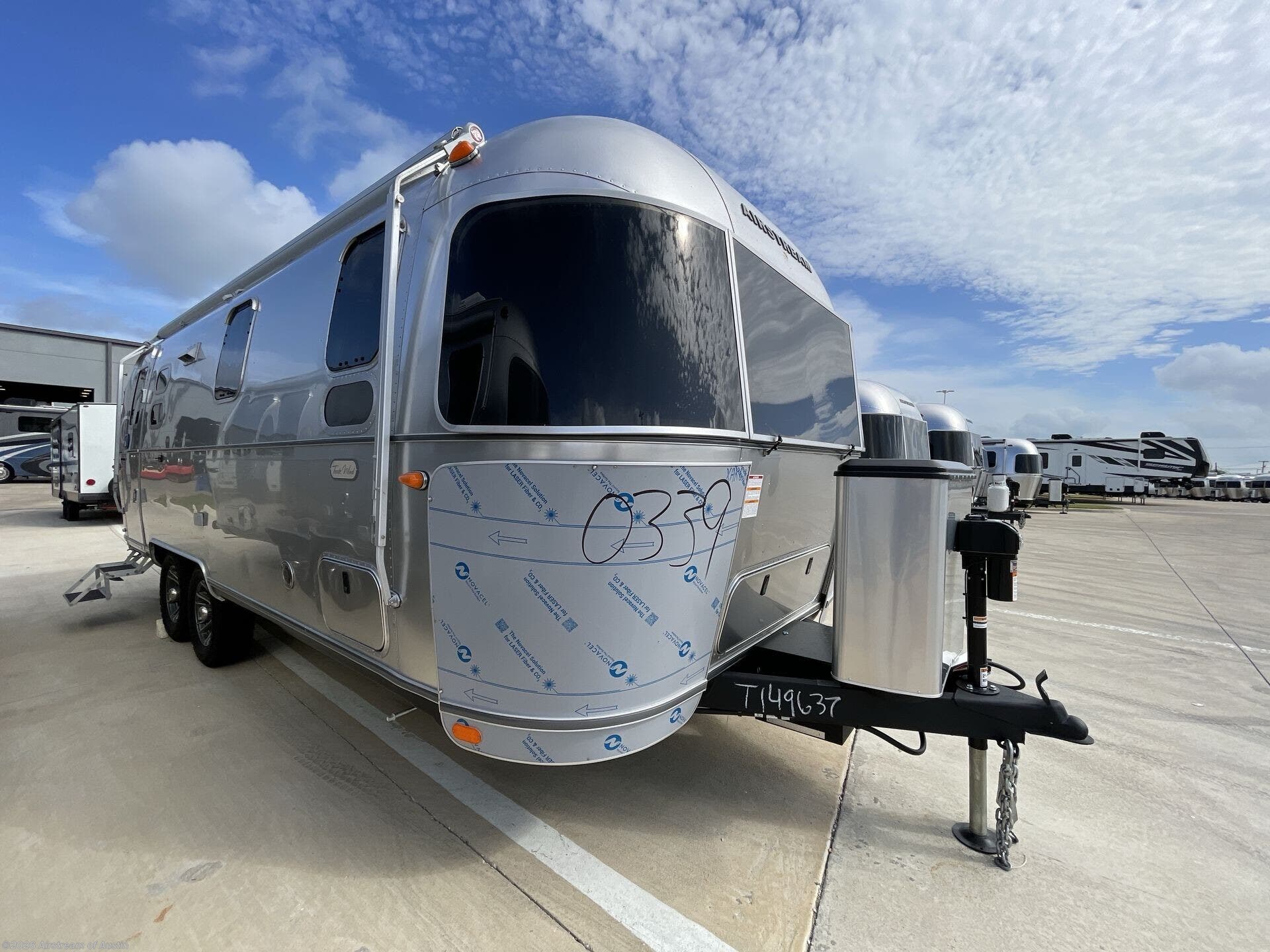 2027 Trade Wind 25FB Twin by Airstream from Airstream of Austin in Buda, Texas