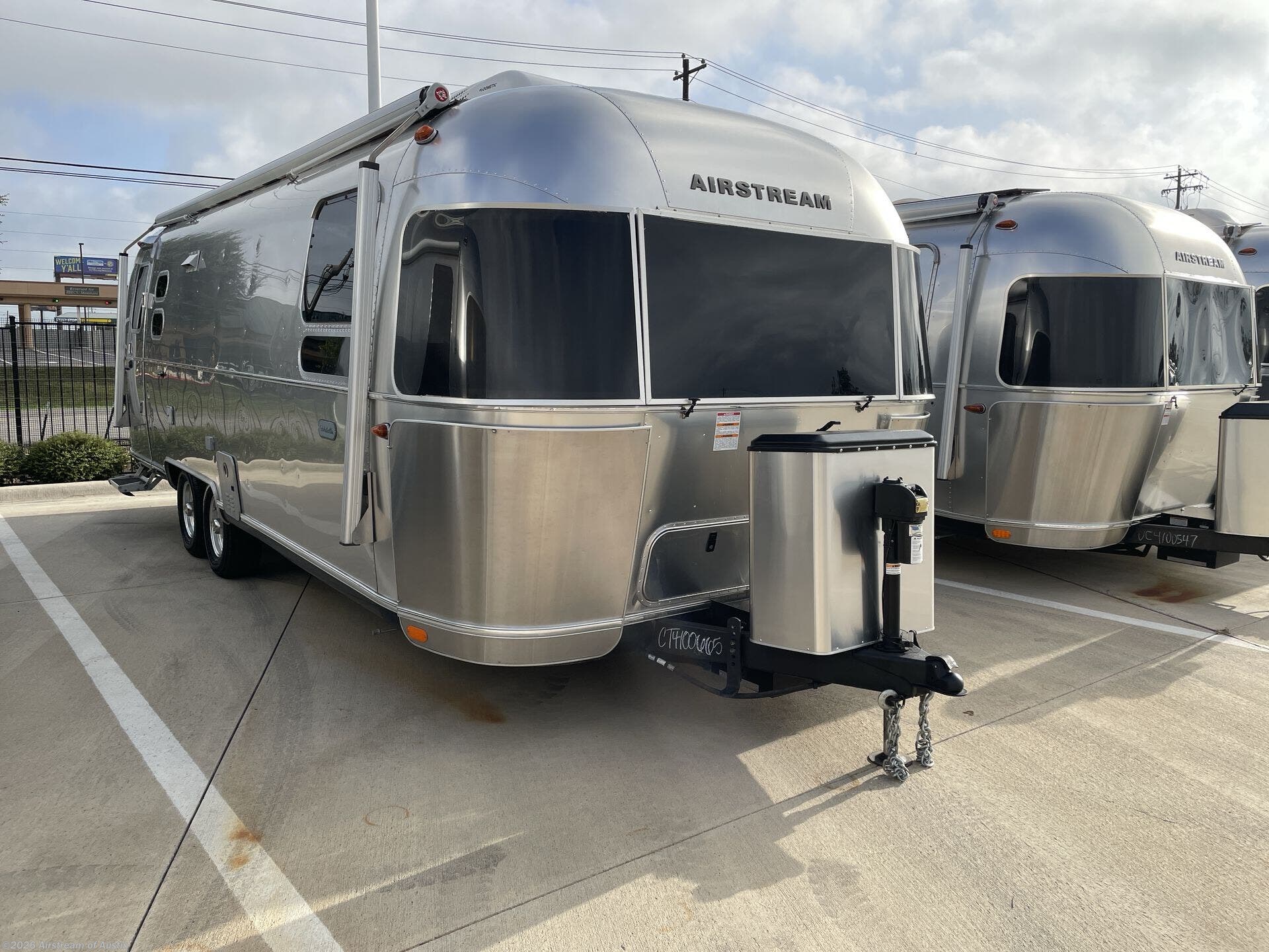 2020 Globetrotter 27FB Twin by Airstream from Airstream of Austin in Buda, Texas
