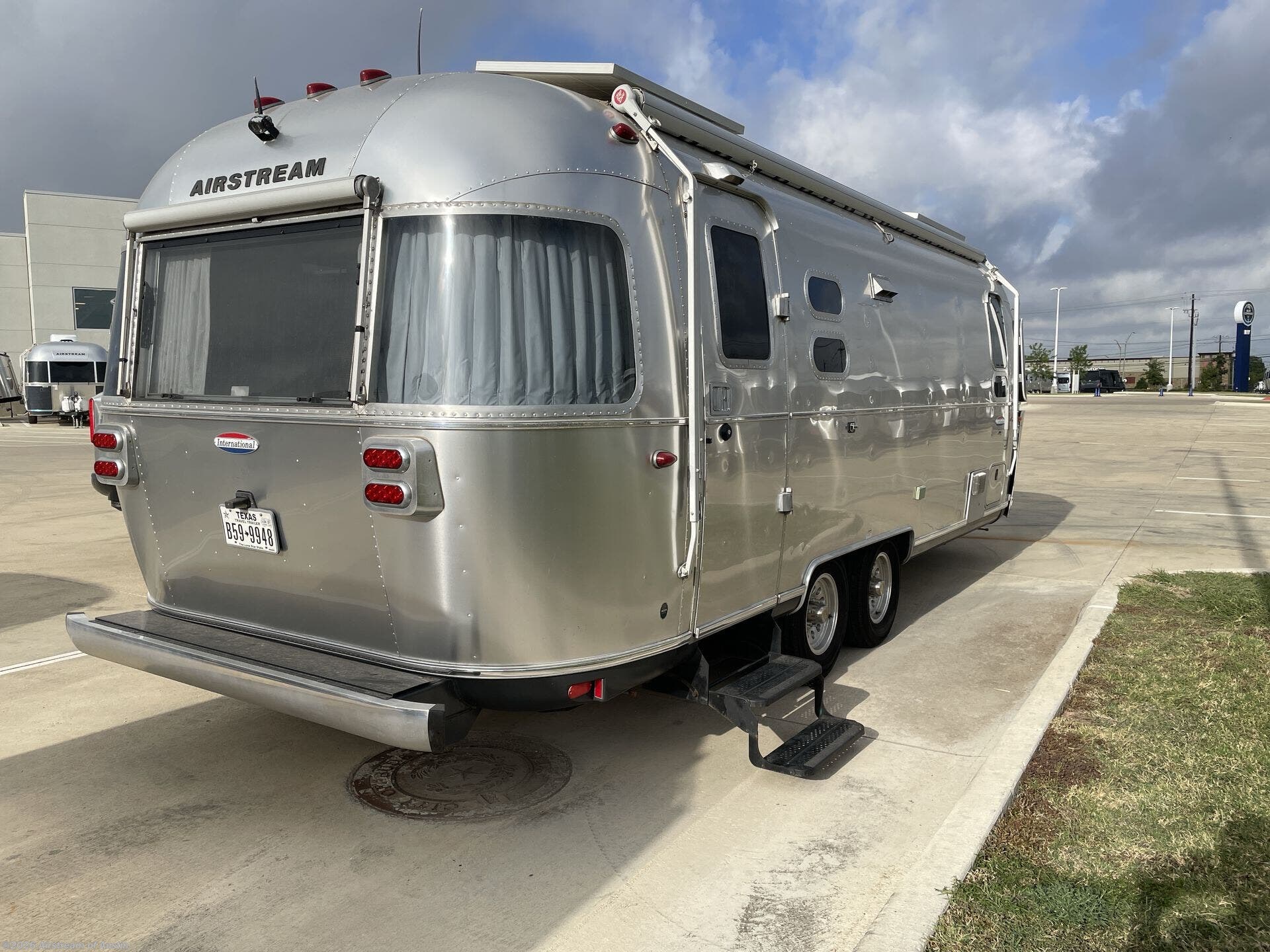 Used 2016 Airstream International Signature 25 available in Buda, Texas