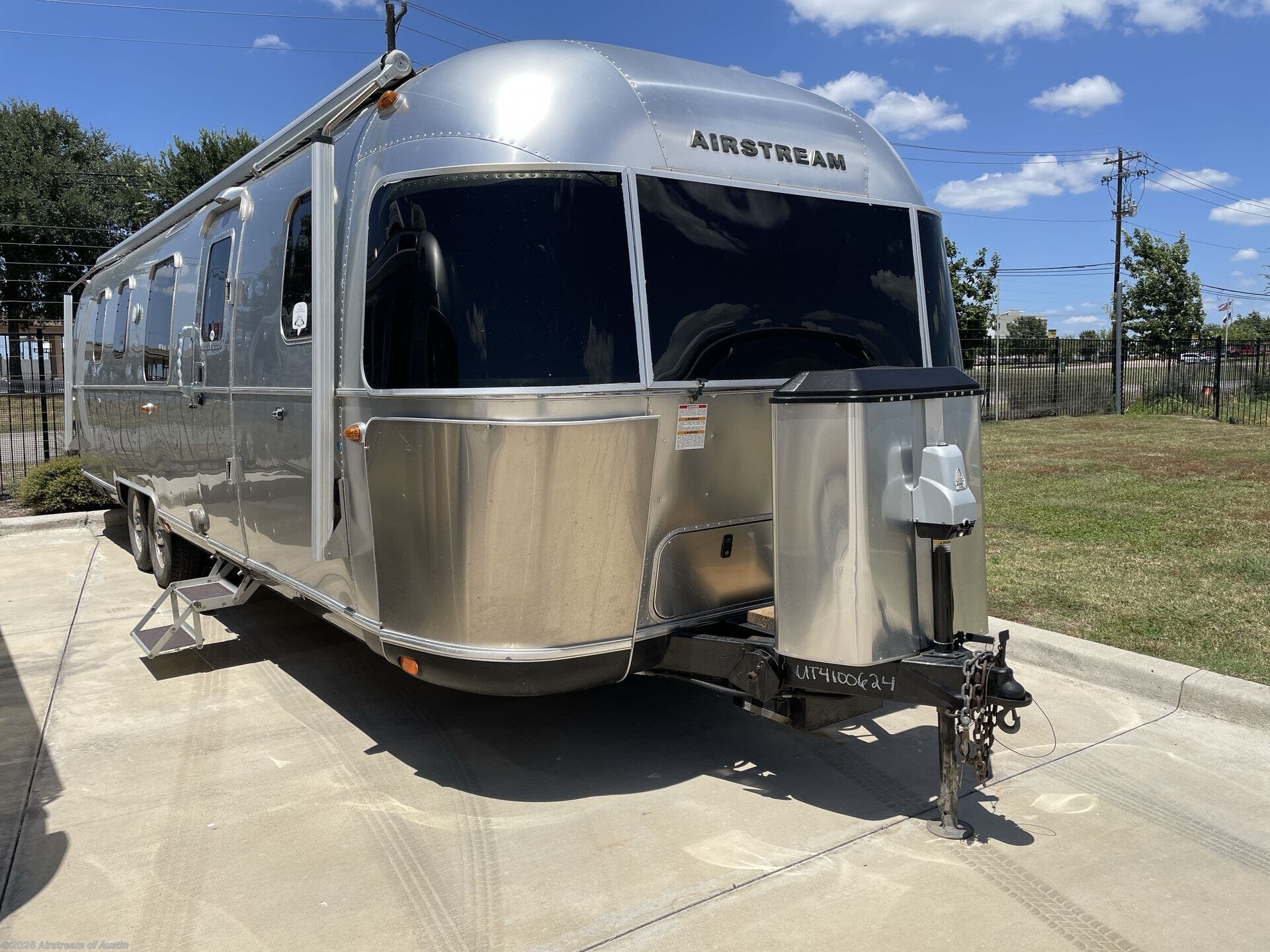 2019 Classic 33RBQ by Airstream from Airstream of Austin in Buda, Texas