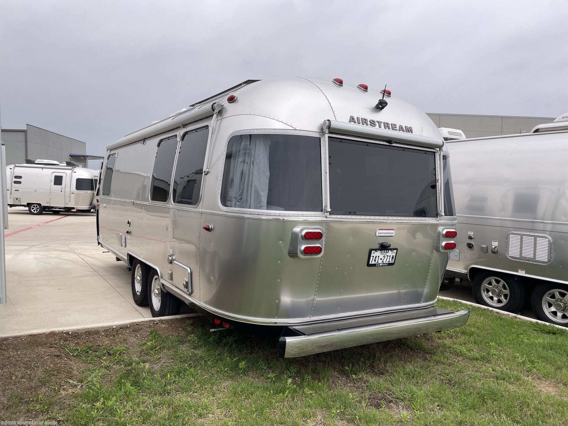 Used 2023 Airstream Flying Cloud 25FB available in Buda, Texas