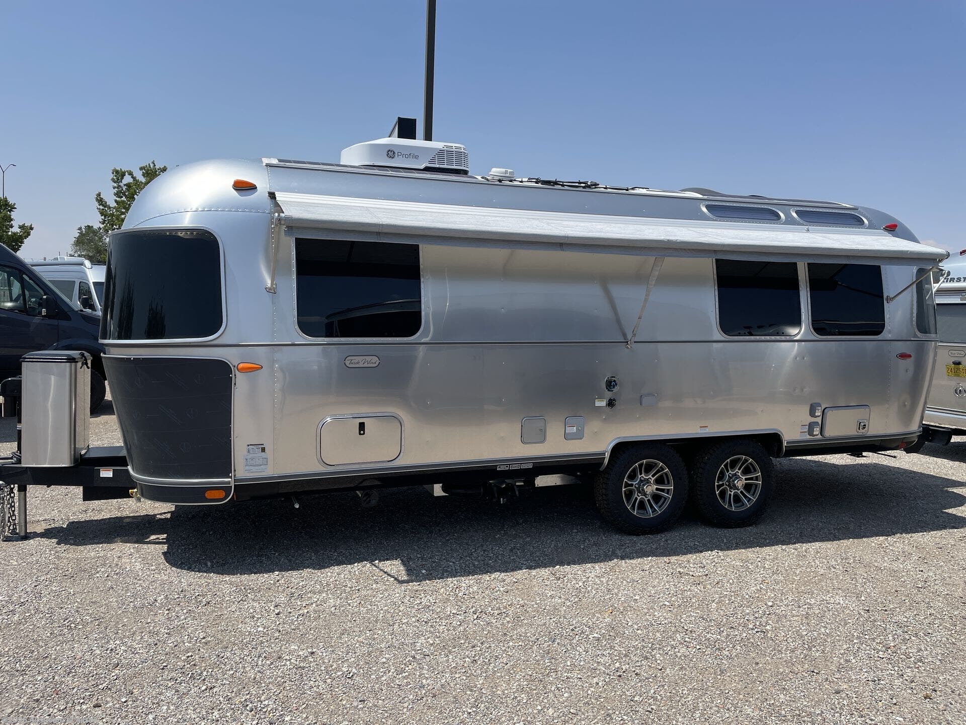 2027 Trade Wind 25FB Twin by Airstream from Airstream of Austin in Buda, Texas