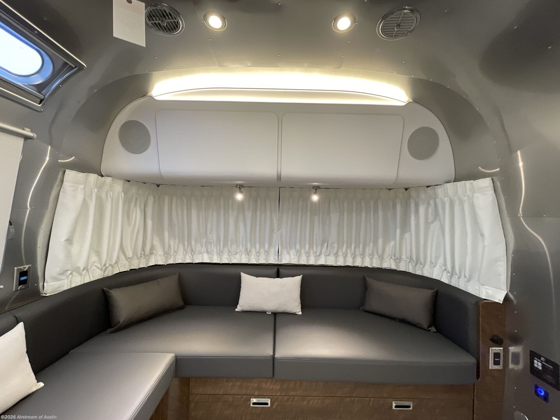 New 2027 Airstream Globetrotter 30RBT available in Buda, Texas