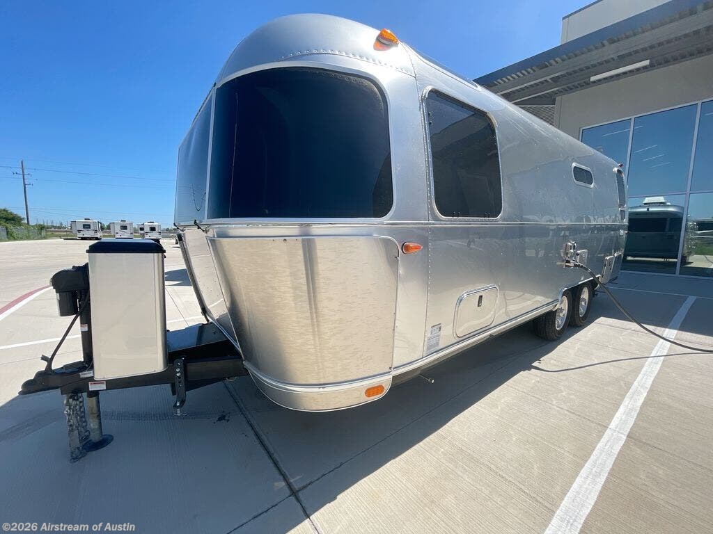 2022 Flying Cloud 25FB by Airstream from Airstream of Austin in Buda, Texas