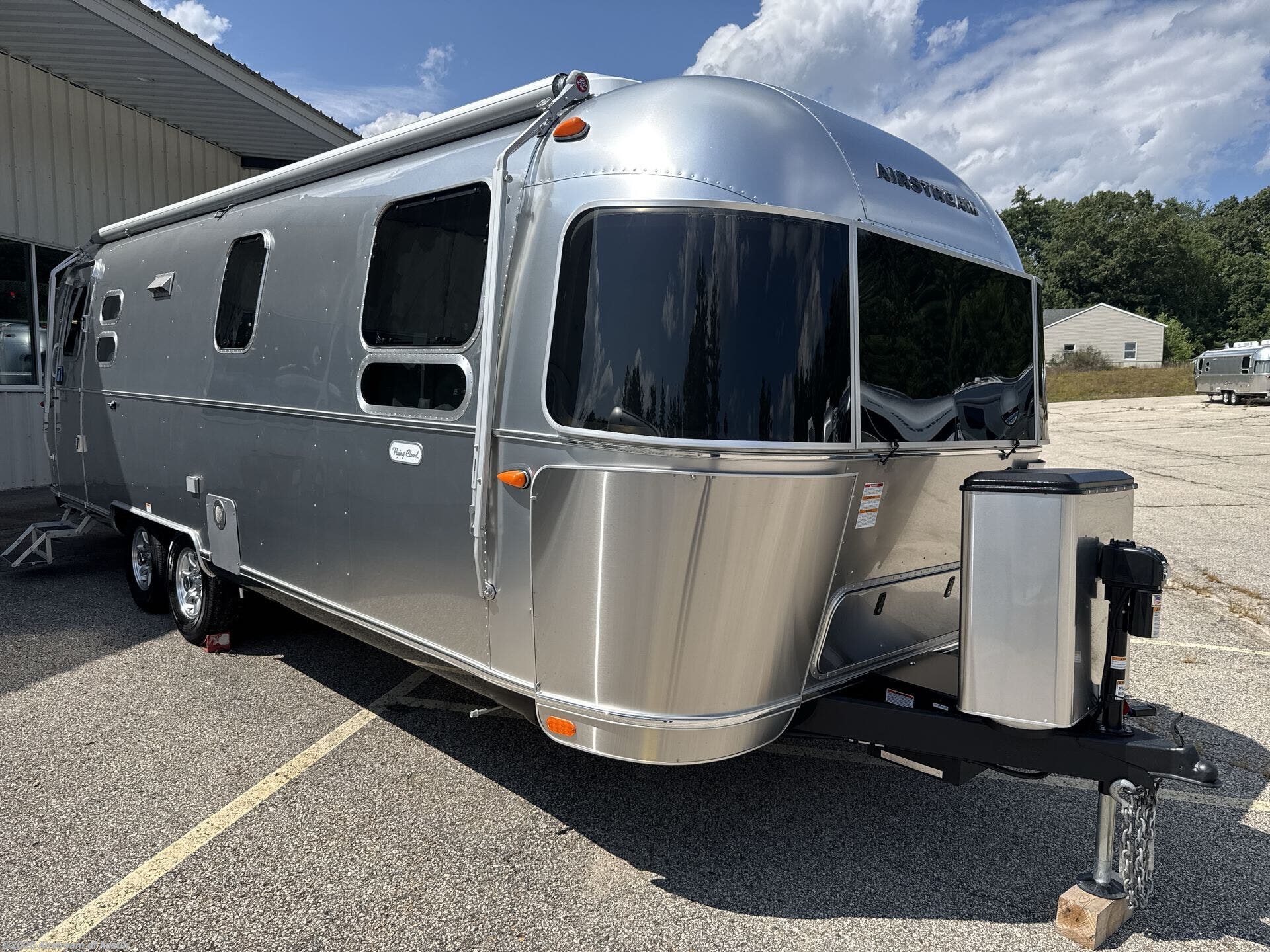 2027 Flying Cloud 27FB by Airstream from Airstream of Austin in Buda, Texas