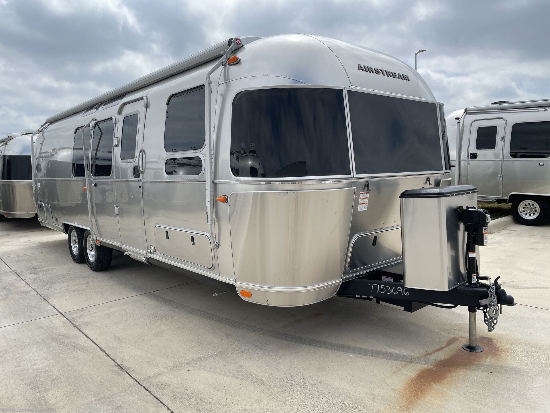 2027 Flying Cloud 30FB Bunk Twin by Airstream from Airstream of Austin in Buda, Texas