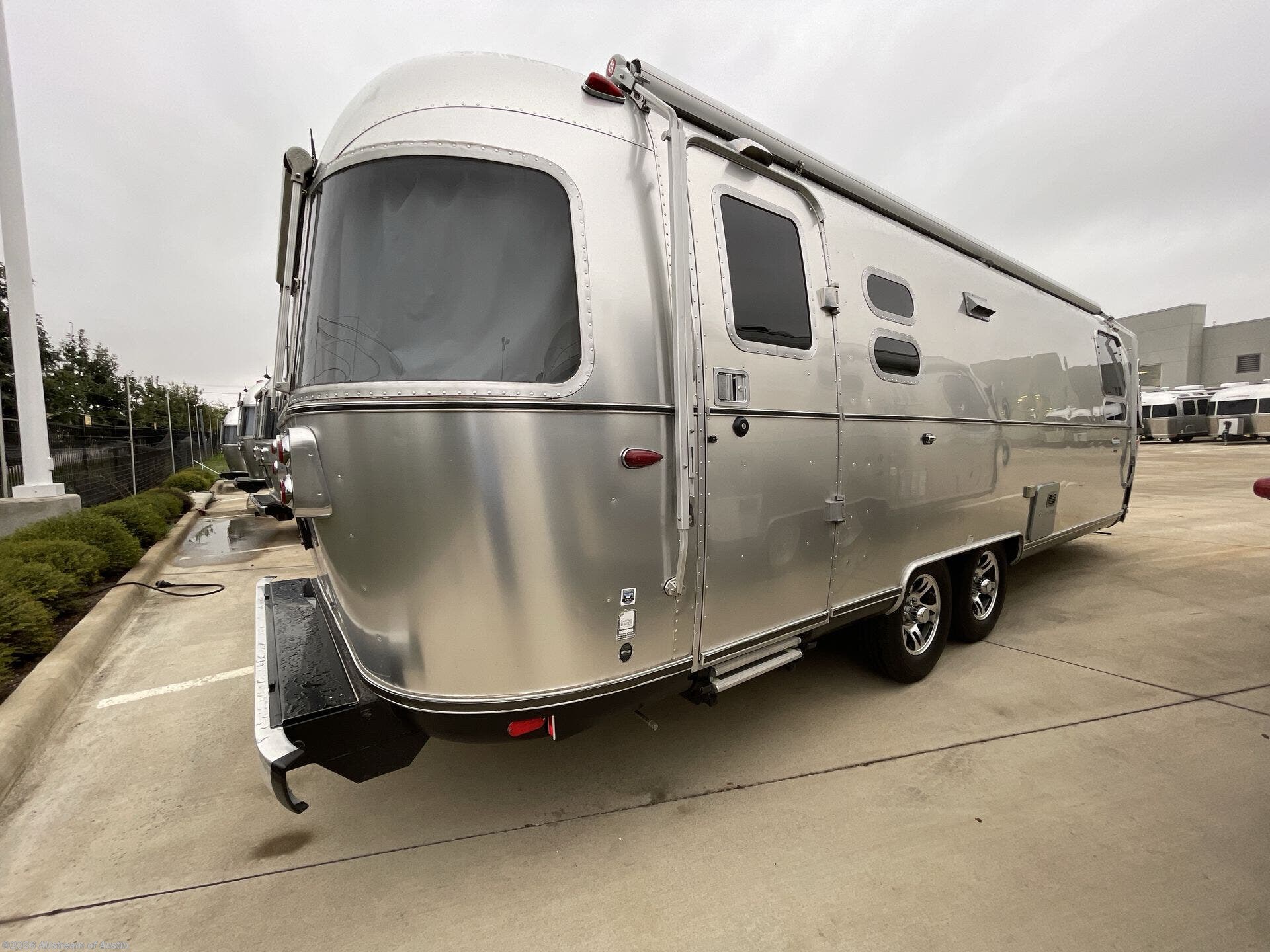 Used 2018 Airstream International Signature 27FB available in Buda, Texas