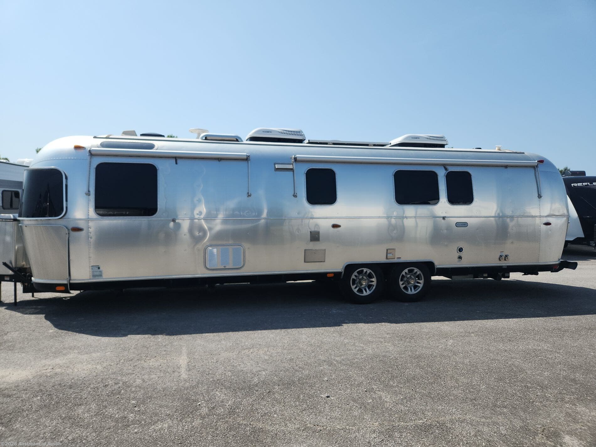 Used 2020 Airstream Classic 33FBQ available in Buda, Texas
