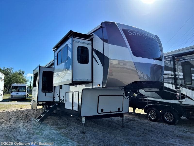 2022 Forest River Sandpiper Luxury 391FLRB RV for Sale in Bushnell, FL ...