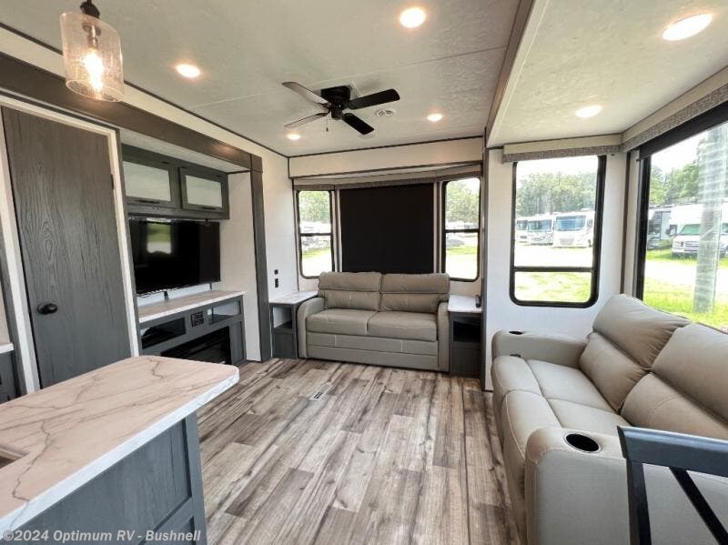 2024 Dutchmen Aspen Trail 390LOFT RV for Sale in Bushnell, FL 33513