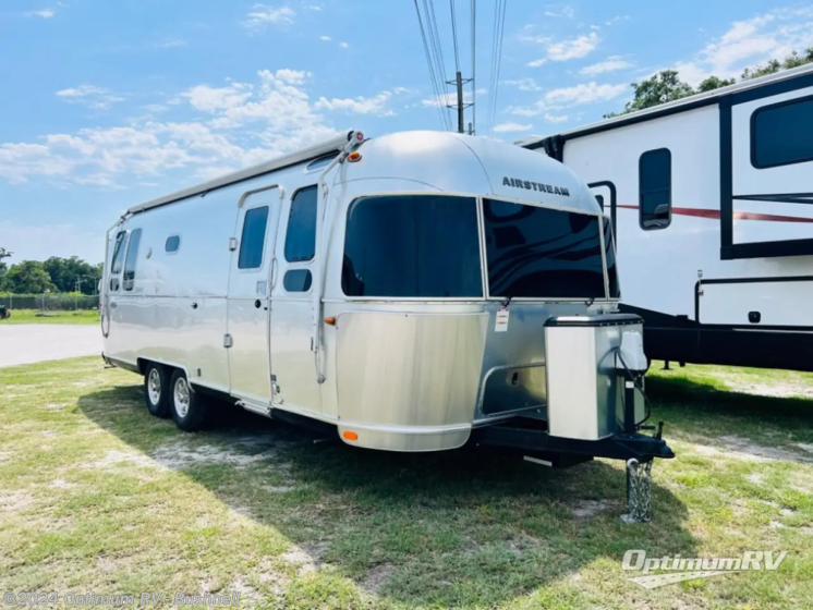 Used 2019 Airstream Flying Cloud 26RB available in Bushnell, Florida