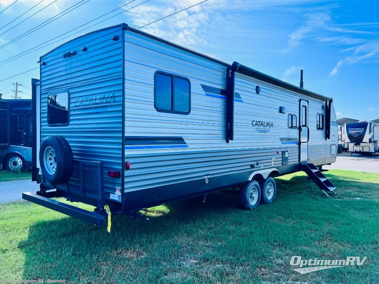 2023 Coachmen Catalina Legacy 343BHTS - Used Travel Trailer For Sale by Optimum RV - Bushnell in Bushnell, Florida features Slideout, Awning