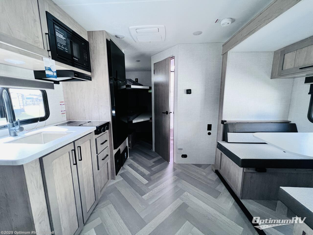 New 2025 Ember RV E-Series 19ETS available in Bushnell, Florida