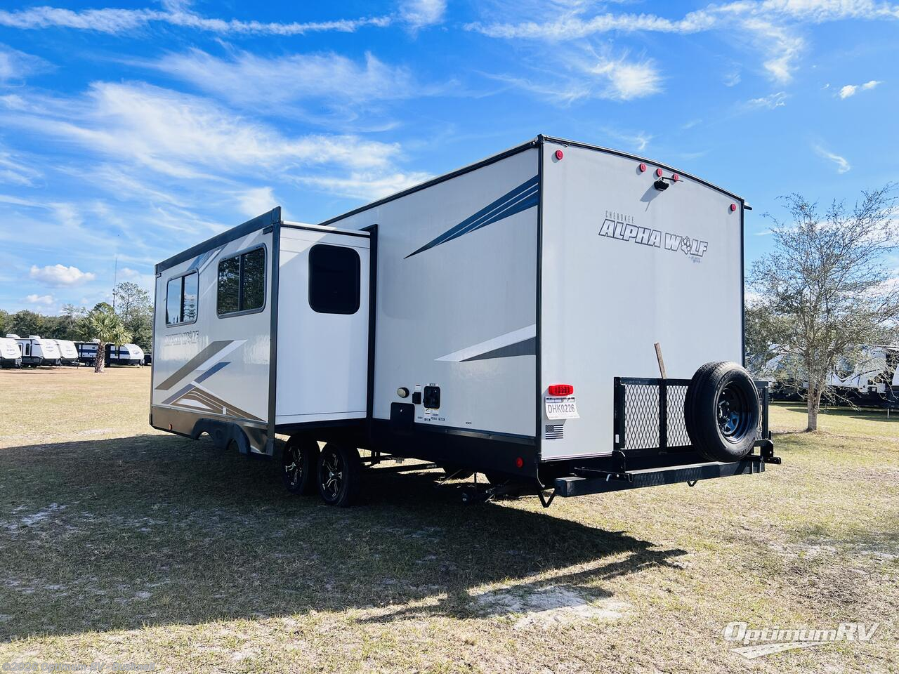 2022 Forest River Cherokee Alpha Wolf 26RB-L - Used Travel Trailer For Sale by Optimum RV - Bushnell in Bushnell, Florida features Awning, Slideout