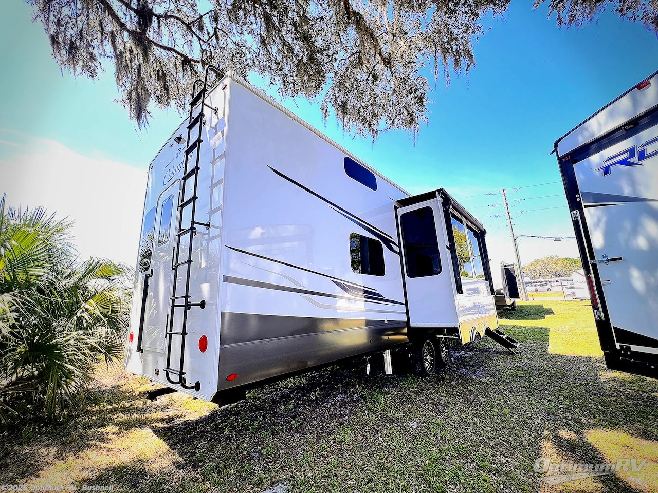 2025 Palomino Columbus 376DS - New Fifth Wheel For Sale by Optimum RV - Bushnell in Bushnell, Florida features Awning, Slideout