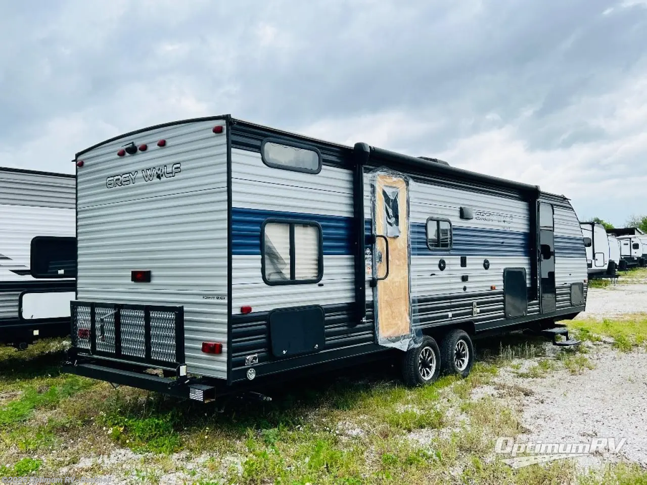 2022 Forest River Cherokee Grey Wolf 27DBH - Used Travel Trailer For Sale by Optimum RV - Bushnell in Bushnell, Florida features Slideout, Awning