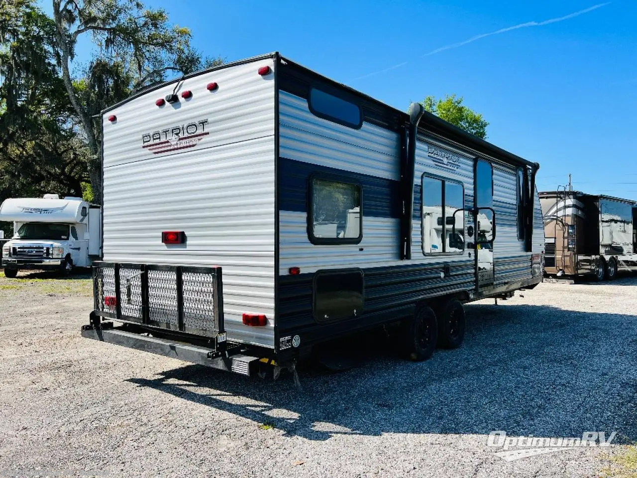 2022 Forest River Cherokee Grey Wolf 26DJSE - Used Travel Trailer For Sale by Optimum RV - Bushnell in Bushnell, Florida features Awning
