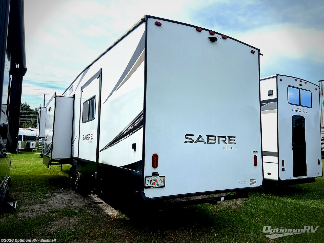 2021 Forest River Sabre 37FLH - Used Fifth Wheel For Sale by Optimum RV - Bushnell in Bushnell, Florida features Awning, Slideout