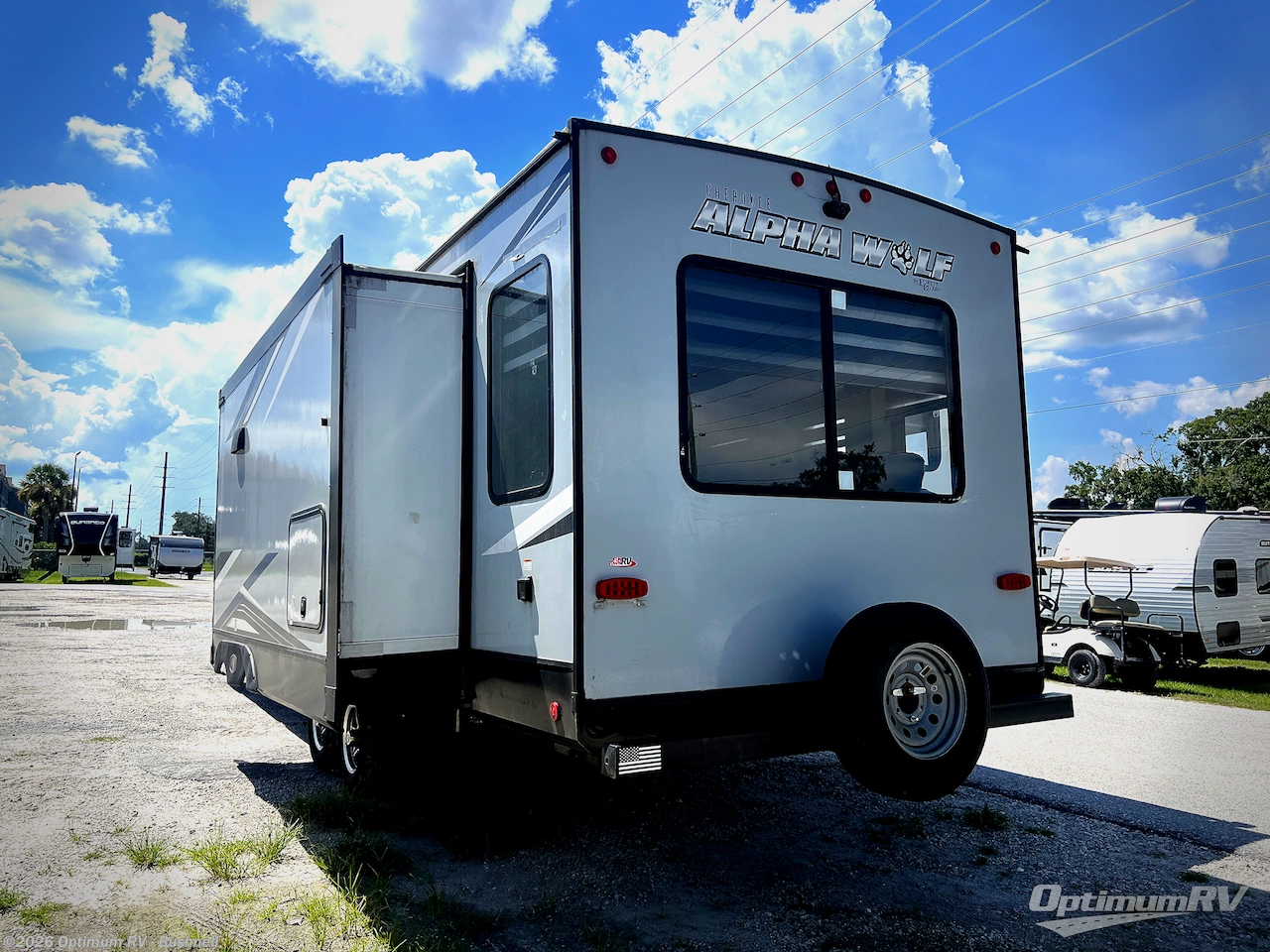 2022 Forest River Cherokee Alpha Wolf 26RL-L - Used Travel Trailer For Sale by Optimum RV - Bushnell in Bushnell, Florida features Slideout, Awning