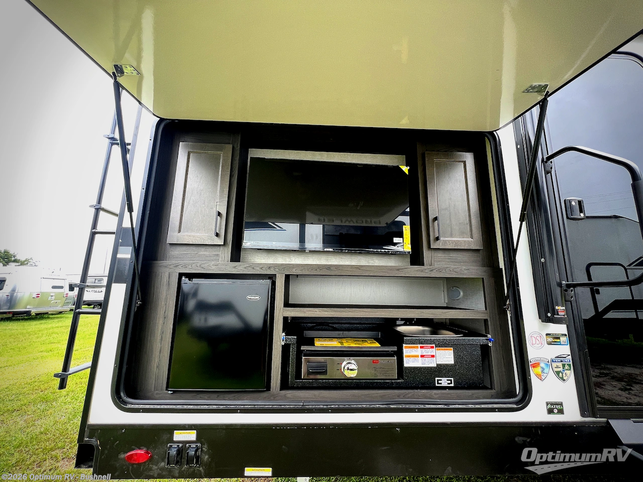 New 2026 Venture RV Stratus SR261VRB available in Bushnell, Florida