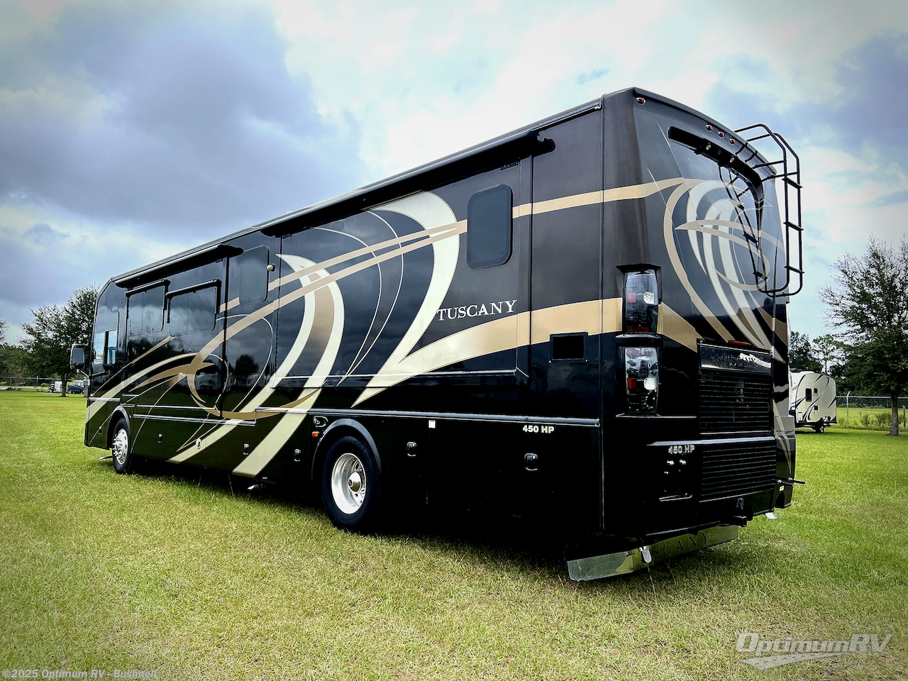 2015 Thor Tuscany 40DX - Used Class A For Sale by Optimum RV - Bushnell in Bushnell, Florida features Slideout
