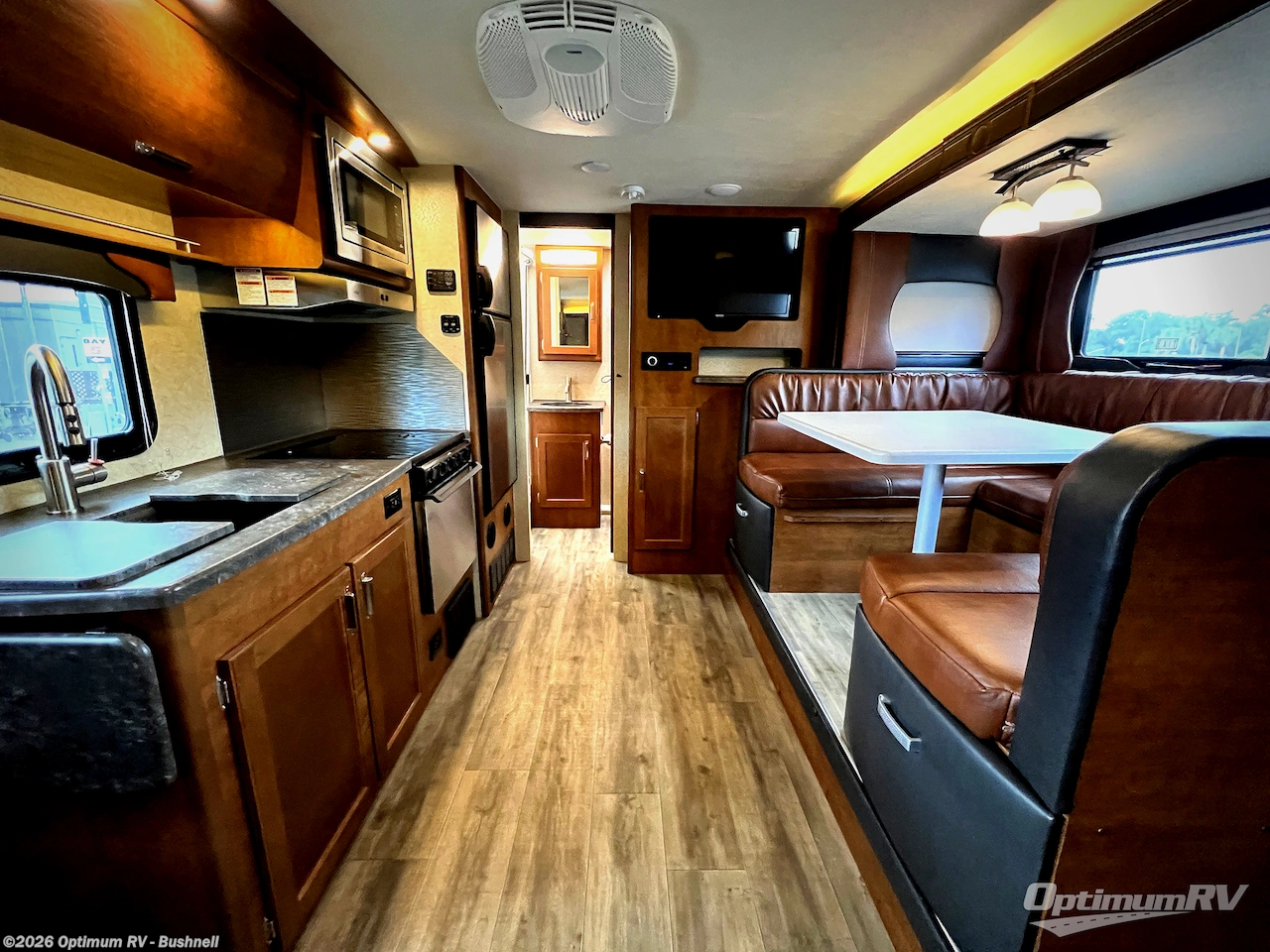 Used 2020 Lance Lance Travel Trailers 1985 available in Bushnell, Florida
