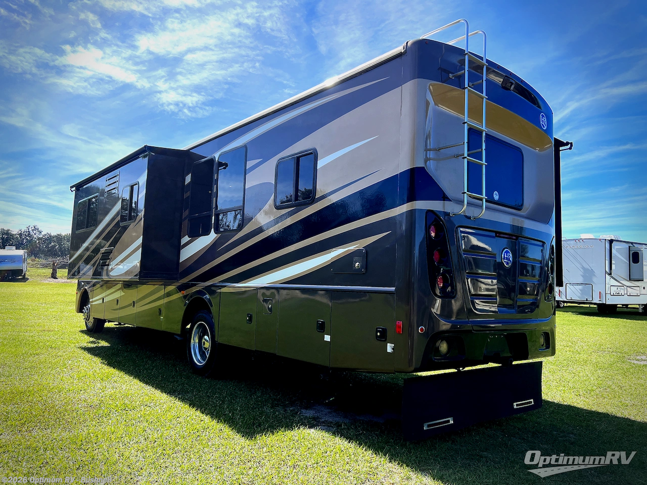 2015 Holiday Rambler Vacationer 36SBT - Used Class A For Sale by Optimum RV - Bushnell in Bushnell, Florida features Slideout
