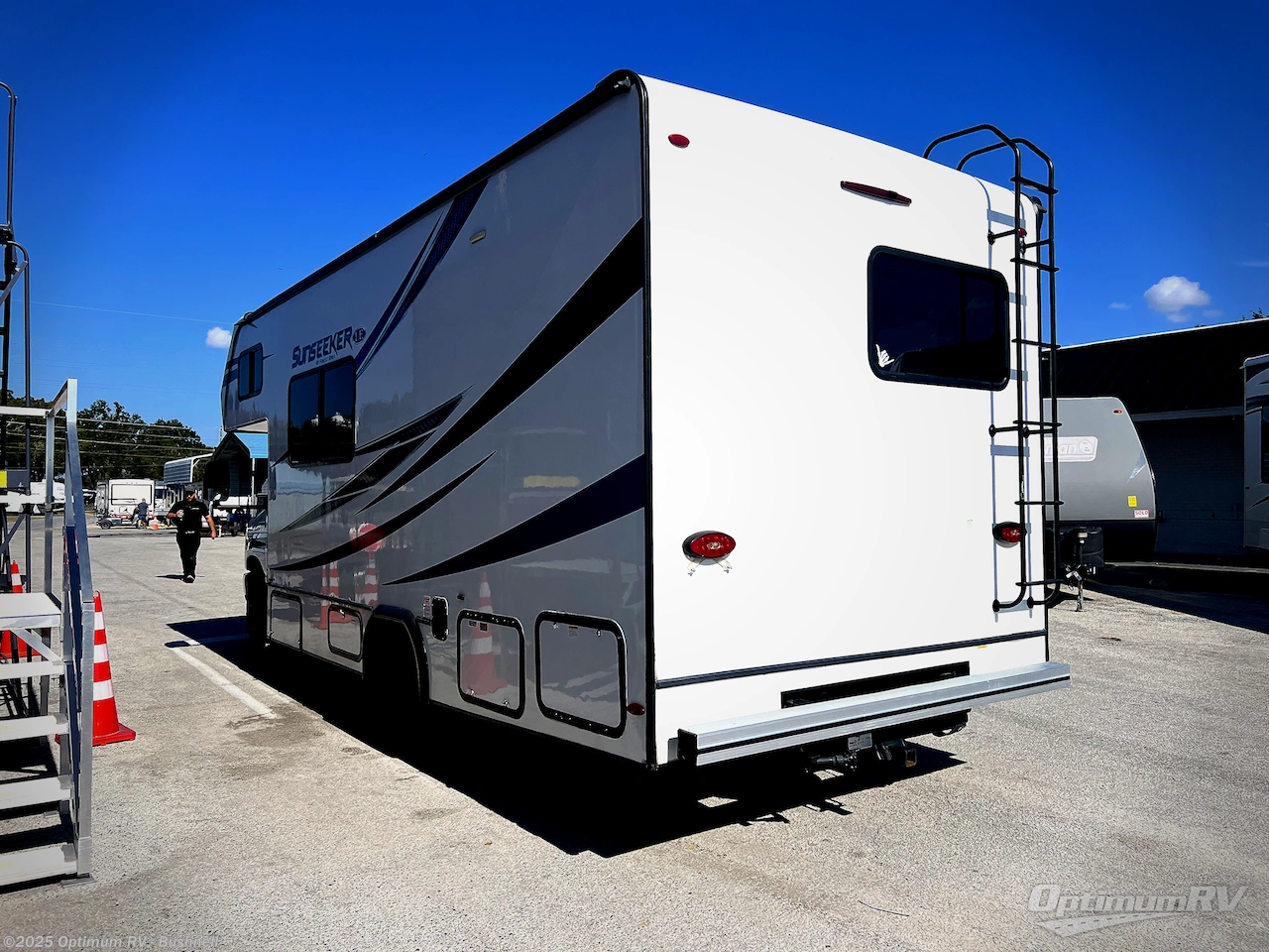 2022 Forest River Sunseeker LE 2350SLE Ford - Used Class C For Sale by Optimum RV - Bushnell in Bushnell, Florida features Awning