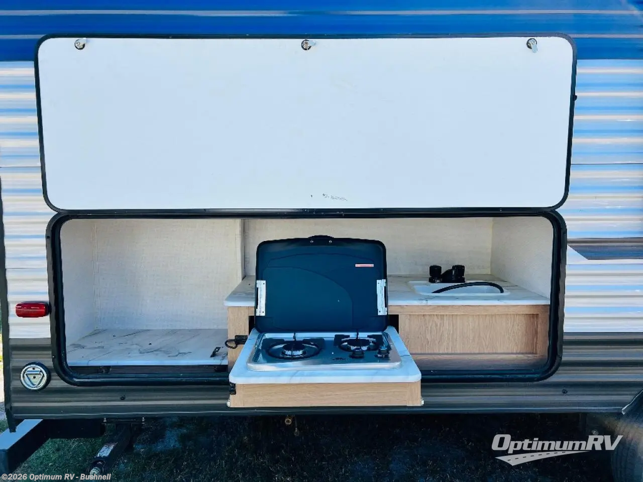 Used 2022 Prime Time Avenger 26BK available in Bushnell, Florida