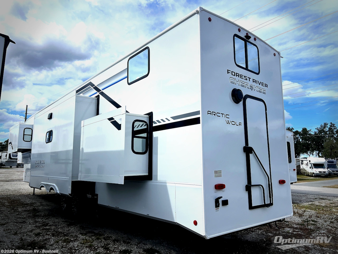 2026 Forest River Cherokee Arctic Wolf 38DST - New Fifth Wheel For Sale by Optimum RV - Bushnell in Bushnell, Florida features Awning, Slideout
