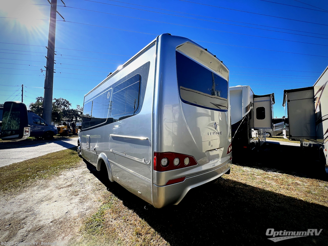 2017 Leisure Travel Unity U24TB - Used Class B For Sale by Optimum RV - Bushnell in Bushnell, Florida