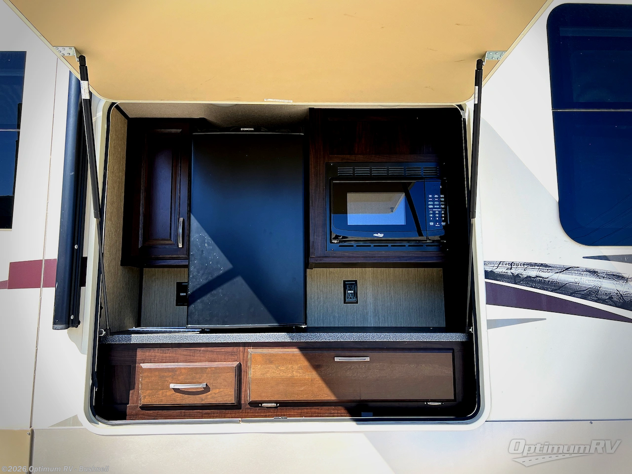 Used 2018 Palomino Columbus F366RL available in Bushnell, Florida